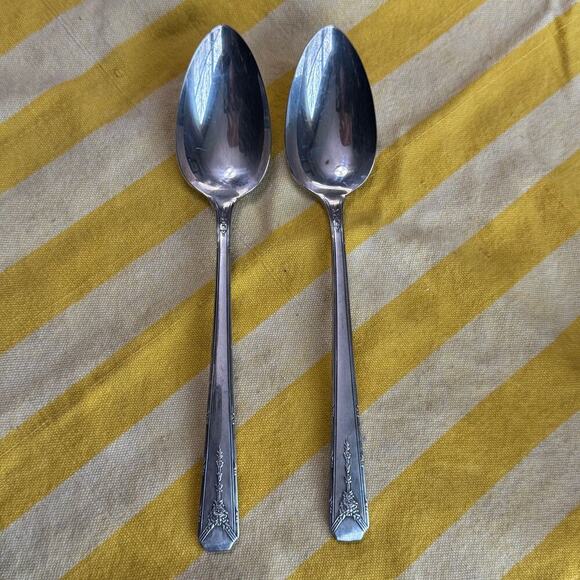 Oneida Milday Art Deco Silverplate 1940 set of 2 tablespoons Flatware - Picture 1 of 5